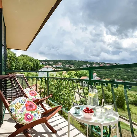 Apartment Family-friendly With Swimming Pool Otok, Zagora - 23216 Otok (Split-Dalmatia)