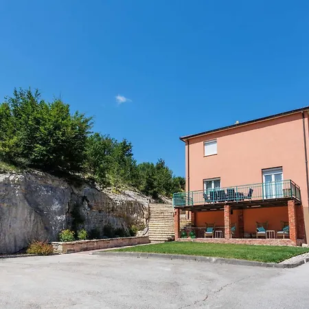 Apartment Family-friendly With Swimming Pool Otok, Zagora - 23216 Otok (Split-Dalmatia)